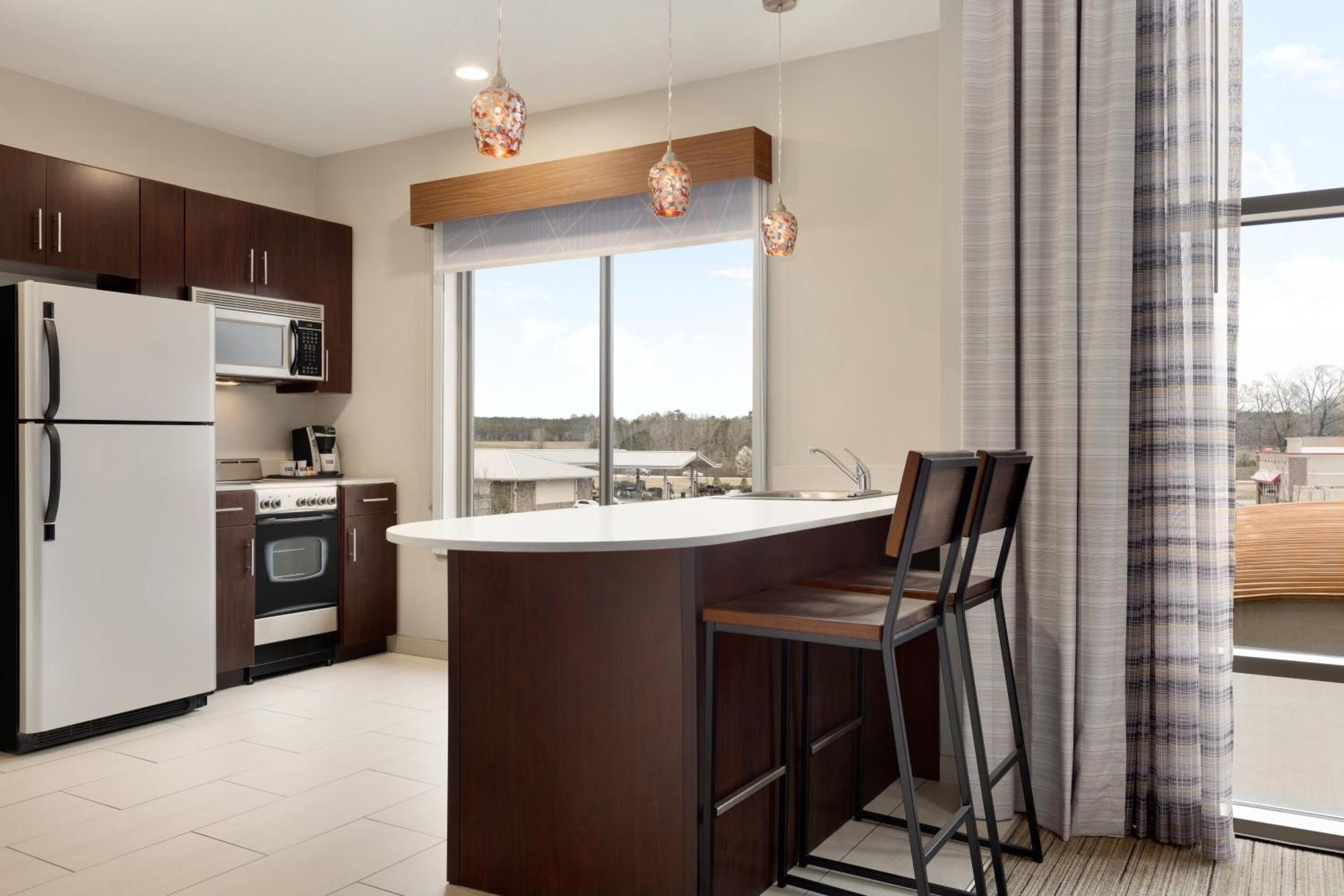 Holiday Inn Express Hotel & Suites Opelika Auburn By Ihg Eksteriør bilde