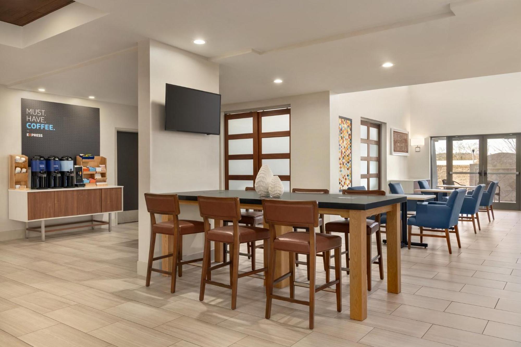 Holiday Inn Express Hotel & Suites Opelika Auburn By Ihg Eksteriør bilde